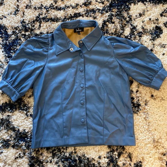Lulu’s denim blue vegan leather blouse. - Picture 1 of 2